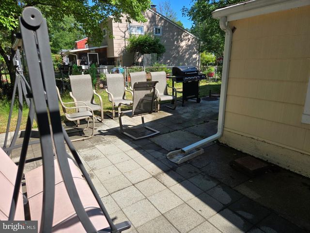 909 BENTLEY RD, Lindenwold Boro, NJ 08021