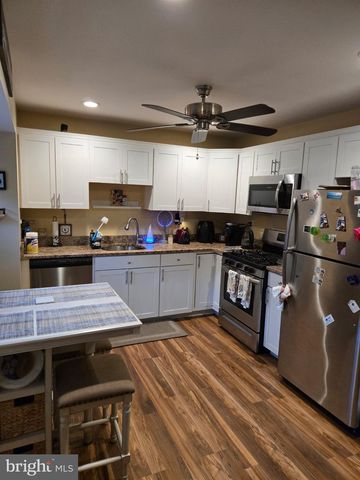 909 BENTLEY RD, Lindenwold Boro, NJ 08021