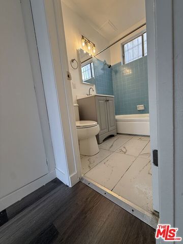 955 N St Andrews Place 1, Los Angeles, CA 90038