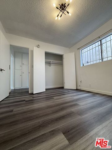 955 N St Andrews Place 1, Los Angeles, CA 90038