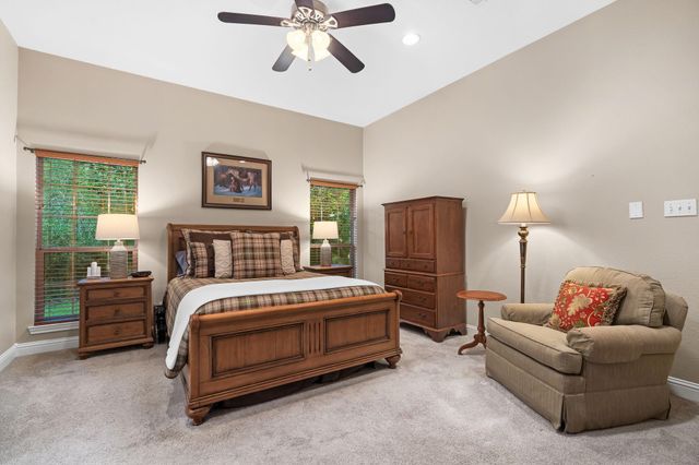 375 Crestview Drive, Livingston, TX 77351