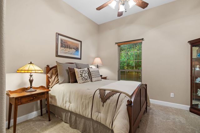 375 Crestview Drive, Livingston, TX 77351