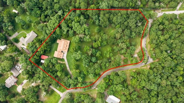 375 Crestview Drive, Livingston, TX 77351