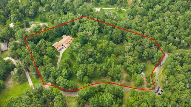 375 Crestview Drive, Livingston, TX 77351