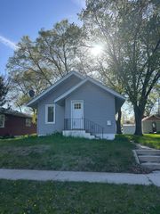 105 19th Avenue N, Saint Cloud, MN 56303