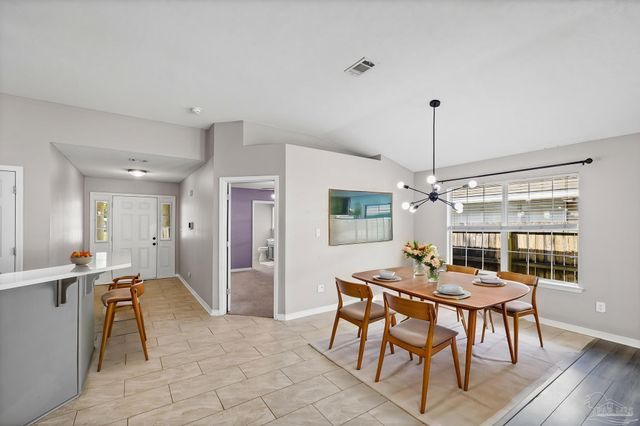 10408 Millbrook Dr, Pensacola, FL 32534