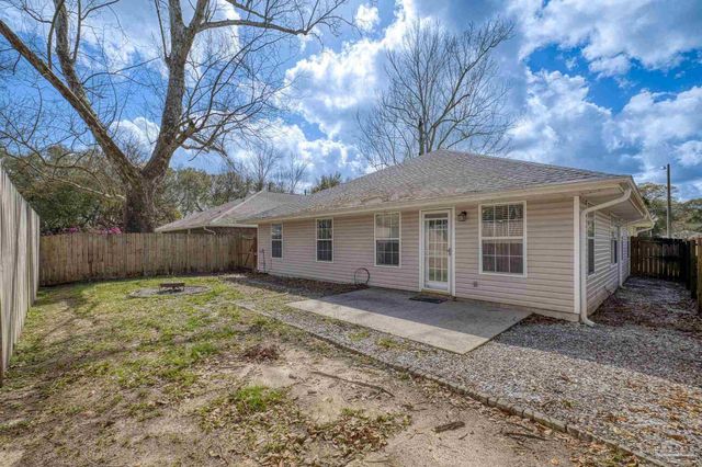 10408 Millbrook Dr, Pensacola, FL 32534