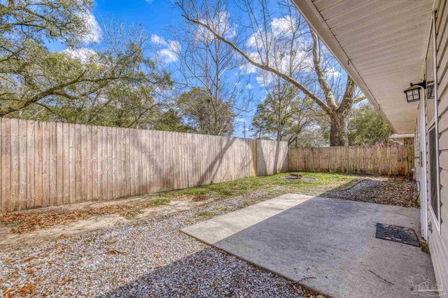 10408 Millbrook Dr, Pensacola, FL 32534
