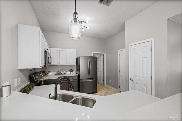 10408 Millbrook Dr, Pensacola, FL 32534