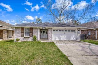 10408 Millbrook Dr, Pensacola, FL 32534