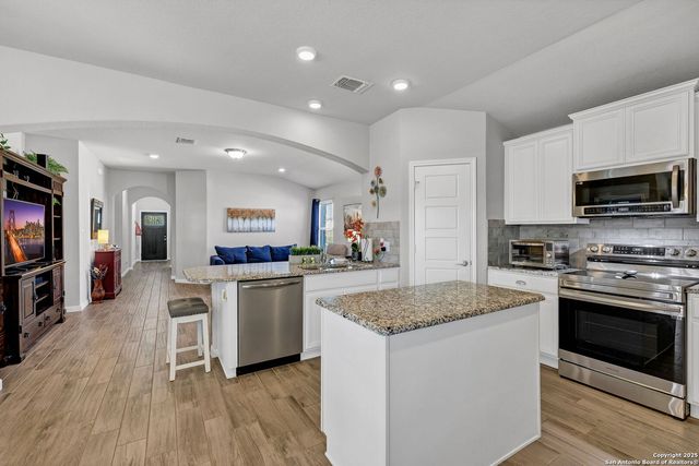 2277 Kolibri Way, New Braunfels, TX 78130