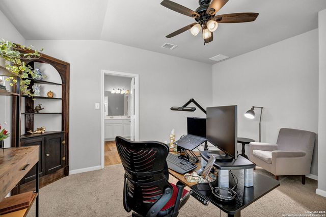 2277 Kolibri Way, New Braunfels, TX 78130