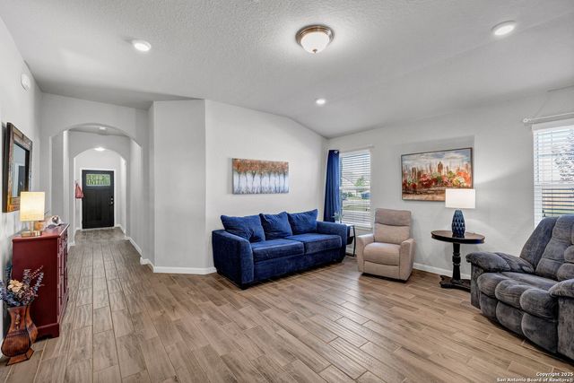 2277 Kolibri Way, New Braunfels, TX 78130