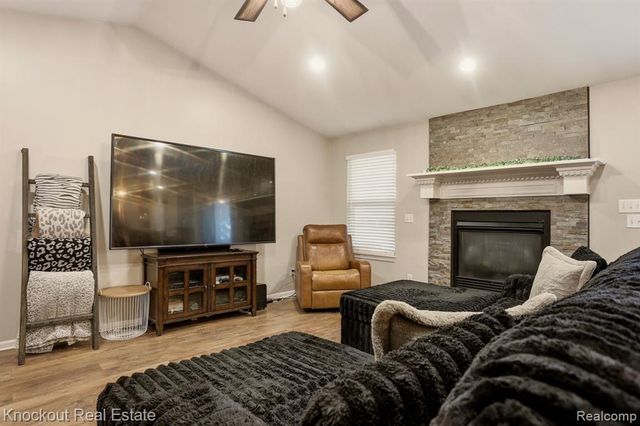 12030 Country Run Drive, Birch Run, MI 48415