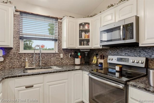 12030 Country Run Drive, Birch Run, MI 48415