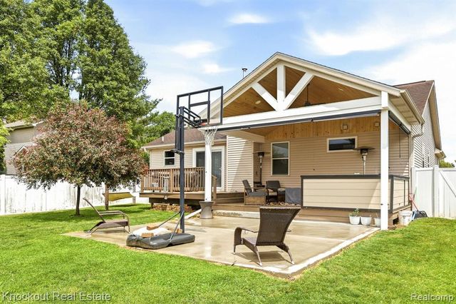 12030 Country Run Drive, Birch Run, MI 48415