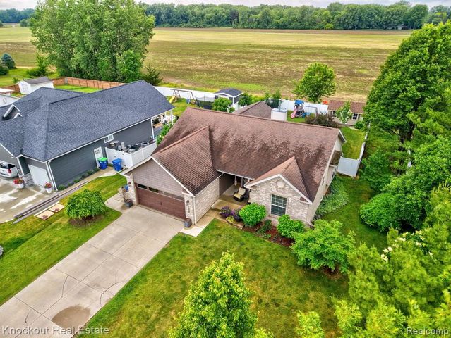 12030 Country Run Drive, Birch Run, MI 48415