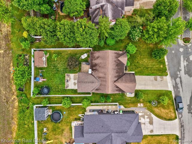 12030 Country Run Drive, Birch Run, MI 48415