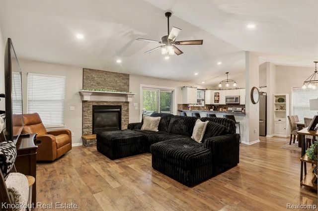 12030 Country Run Drive, Birch Run, MI 48415