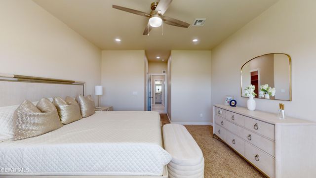 12845 Kingsbury Avenue, Horizon City, TX 79928