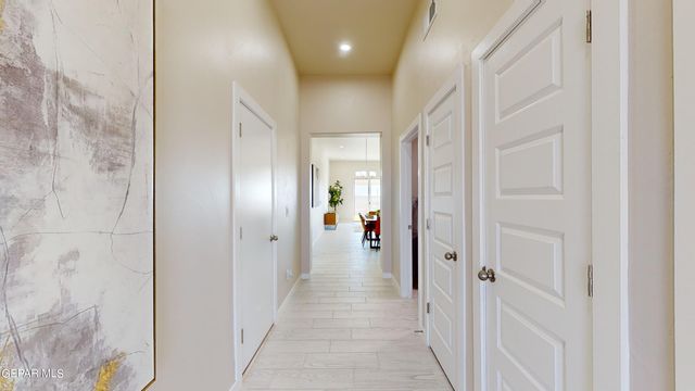 12845 Kingsbury Avenue, Horizon City, TX 79928
