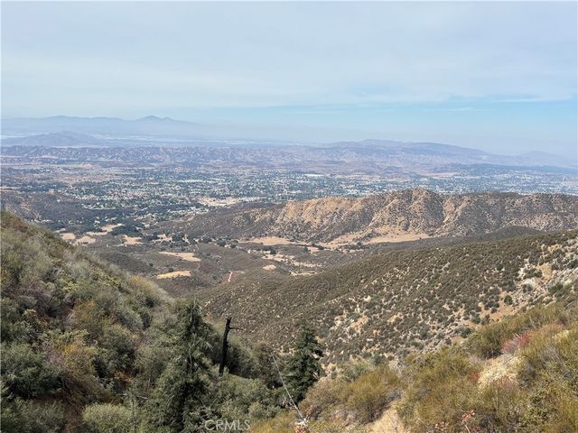 12100 Pisgah Peak, Yucaipa, CA 92399