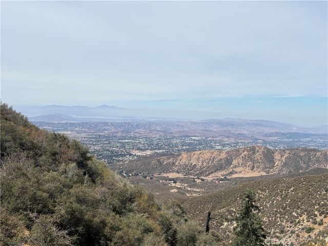12100 Pisgah Peak, Yucaipa, CA 92399