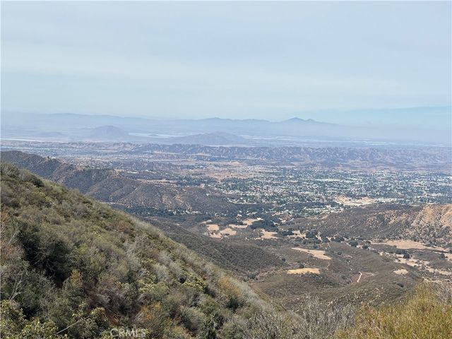 12100 Pisgah Peak, Yucaipa, CA 92399