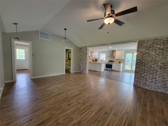 13534 Walker Road, Conroe, TX 77302