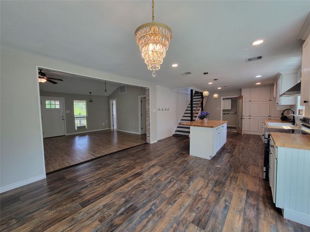 13534 Walker Road, Conroe, TX 77302