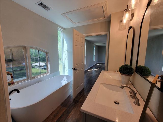 13534 Walker Road, Conroe, TX 77302