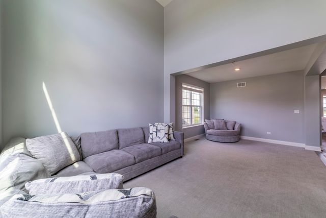 2080 E 109th Place, Crown Point, IN 46307