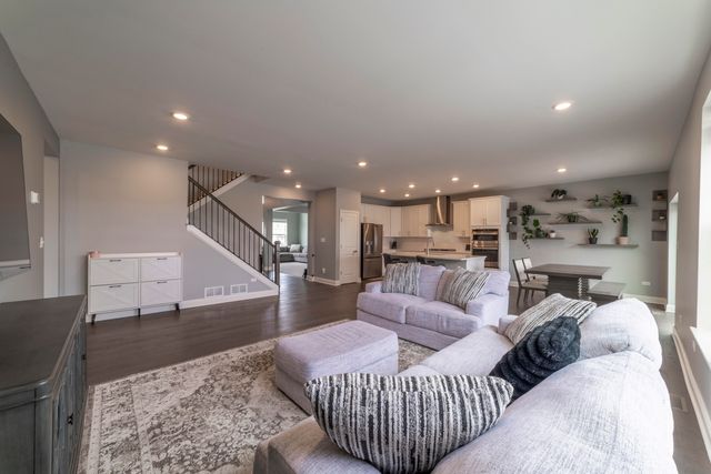 2080 E 109th Place, Crown Point, IN 46307