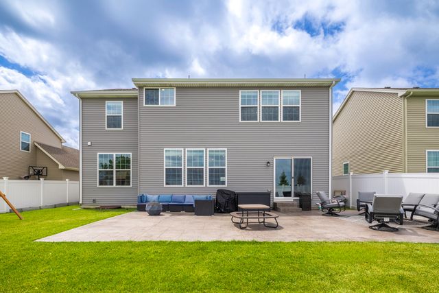 2080 E 109th Place, Crown Point, IN 46307