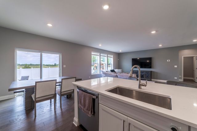 2080 E 109th Place, Crown Point, IN 46307
