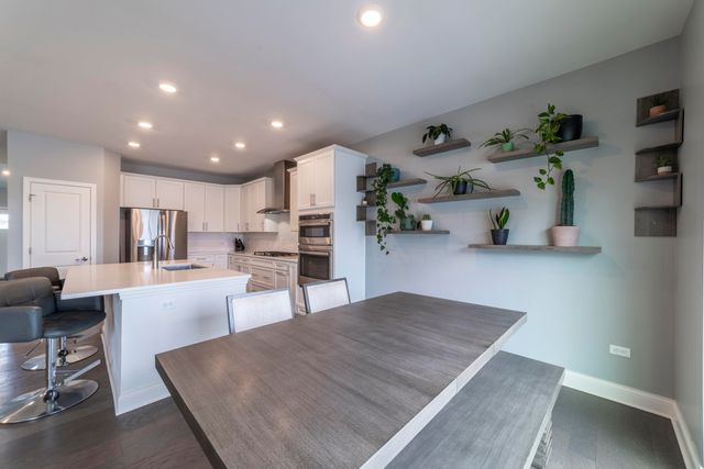 2080 E 109th Place, Crown Point, IN 46307