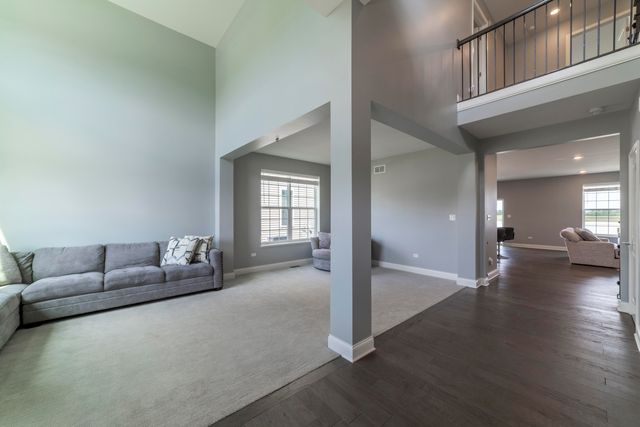 2080 E 109th Place, Crown Point, IN 46307