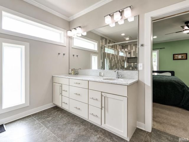 7737 Tavalon Drive, Evansville, IN 47715