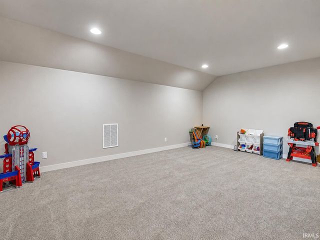 7737 Tavalon Drive, Evansville, IN 47715