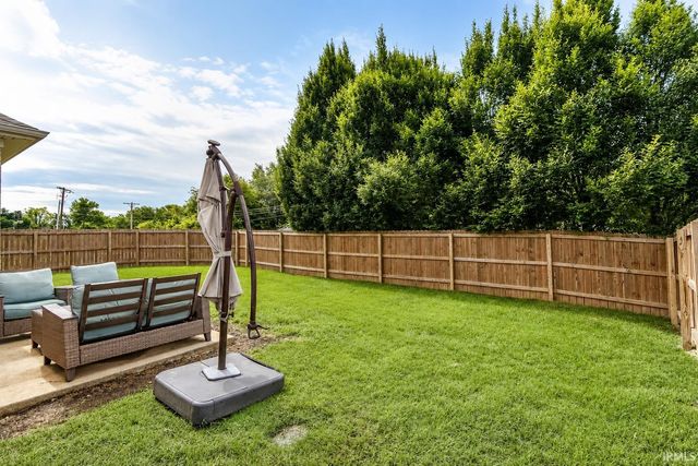 7737 Tavalon Drive, Evansville, IN 47715