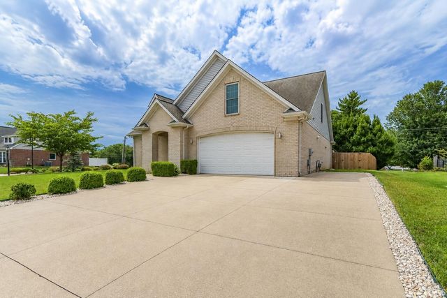 7737 Tavalon Drive, Evansville, IN 47715
