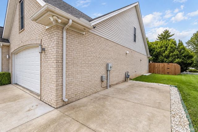 7737 Tavalon Drive, Evansville, IN 47715