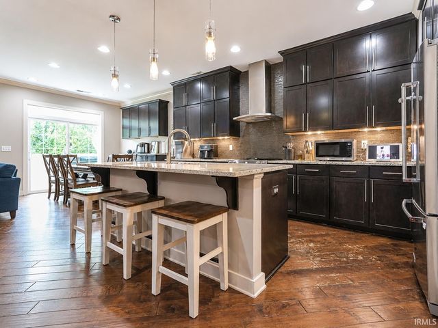 7737 Tavalon Drive, Evansville, IN 47715