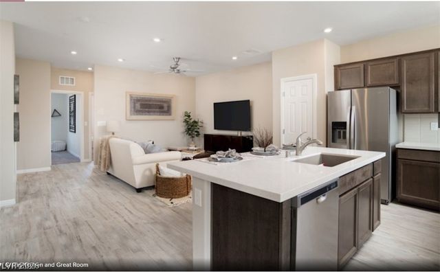 902 Bronzite Street, Henderson, NV 89011