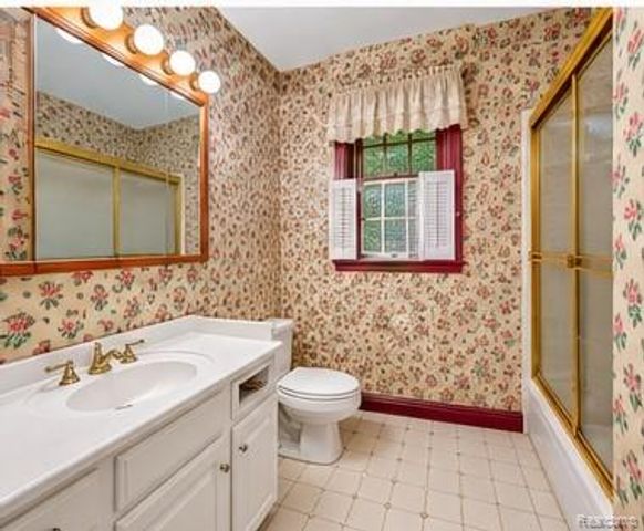 2840 Watchhill Drive, Lapeer, MI 48446