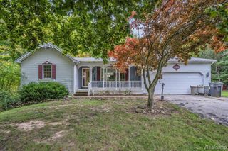 2840 Watchhill Drive, Lapeer, MI 48446