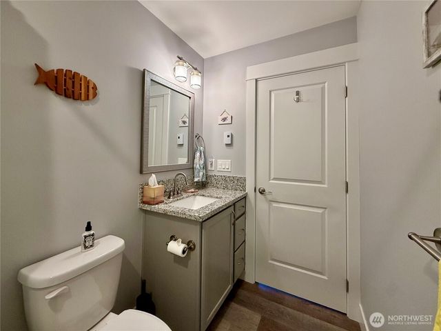 419 N Portal Loop SW, Ocean Shores, WA 98569