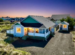 419 N Portal Loop SW, Ocean Shores, WA 98569
