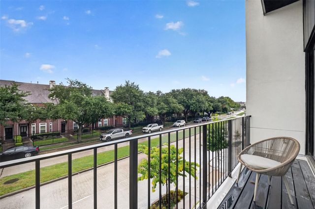 807 Memorial Heights Drive, Houston, TX 77007
