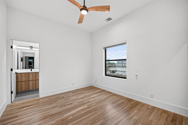 807 Memorial Heights Drive, Houston, TX 77007